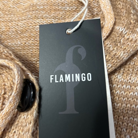 Flamingo hooded sweater. - Picture 4 of 5